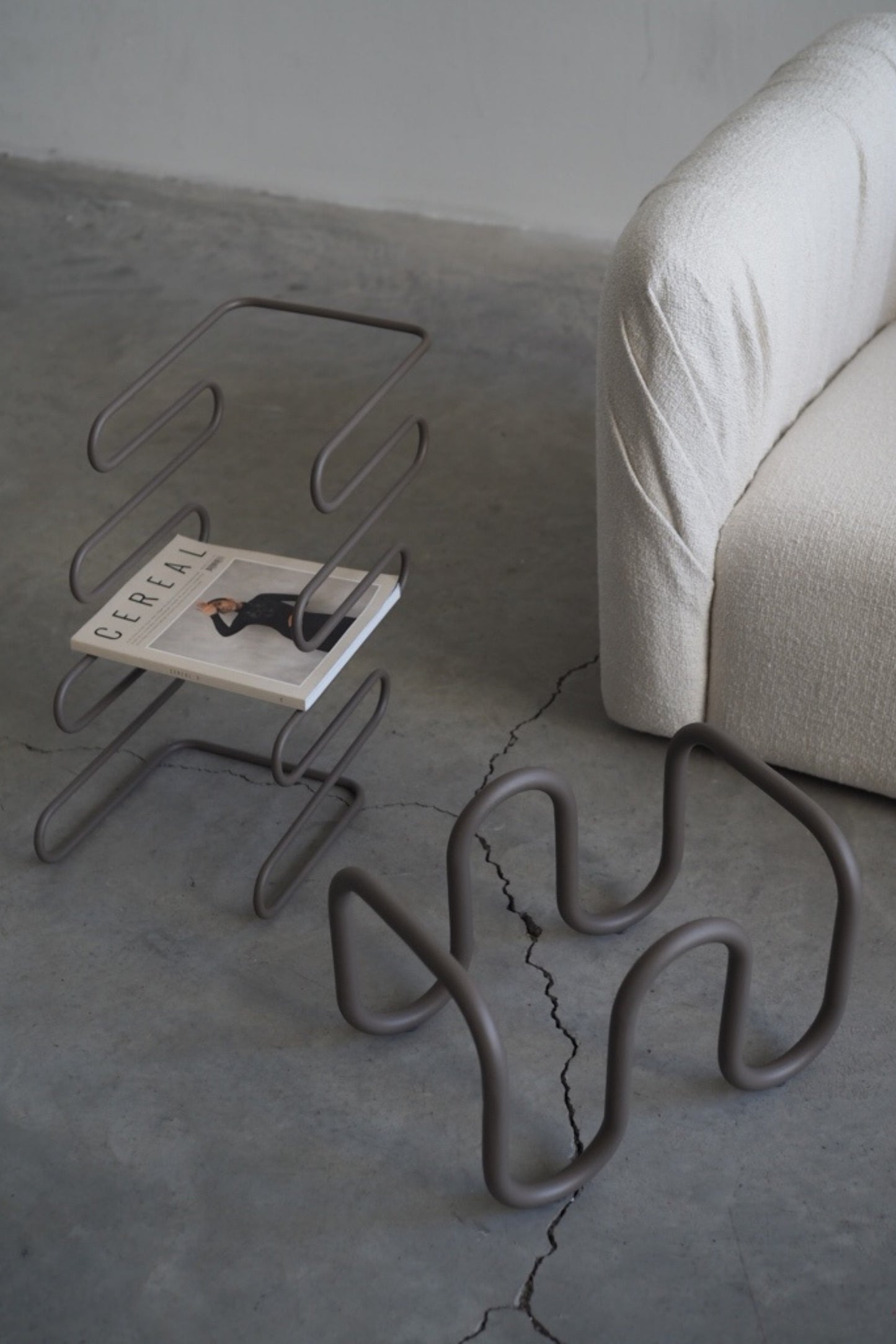 LAYER MAGAZINE RACK MINK