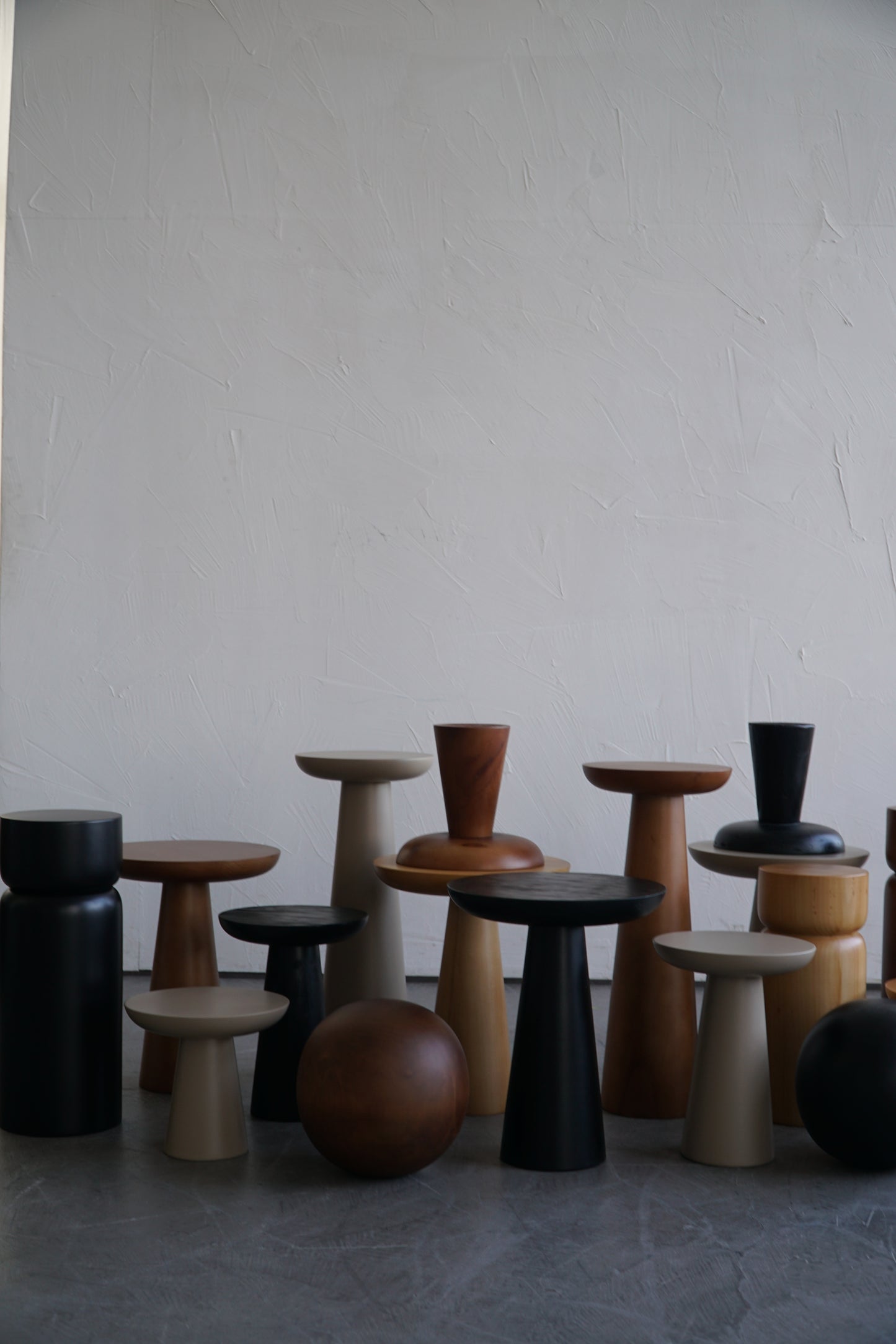 MUSHROOM SIDE TABLE-BLACK COLOUR-NO:3