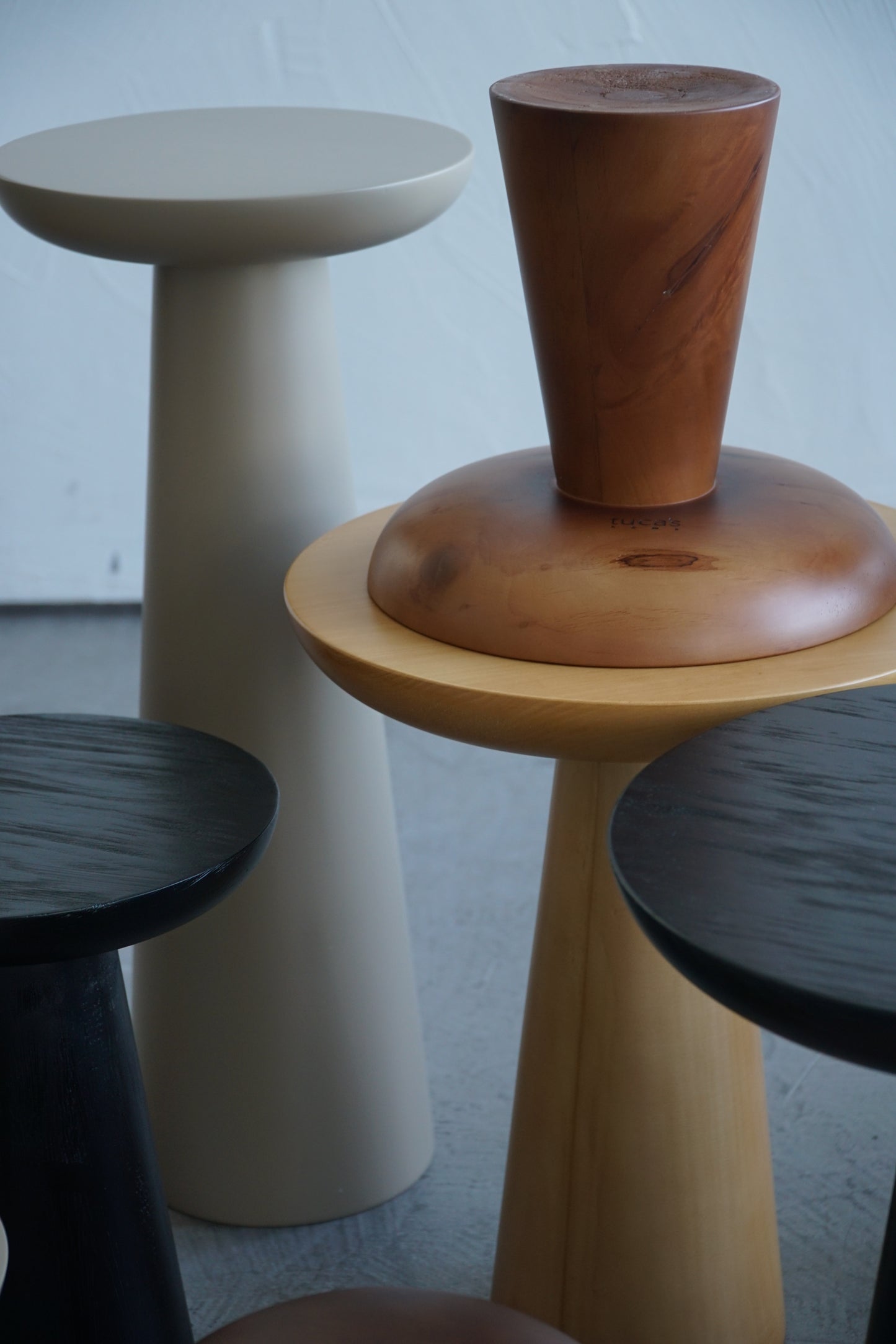 MUSHROOM SIDE TABLE-NATURAL COLOUR-NO:4