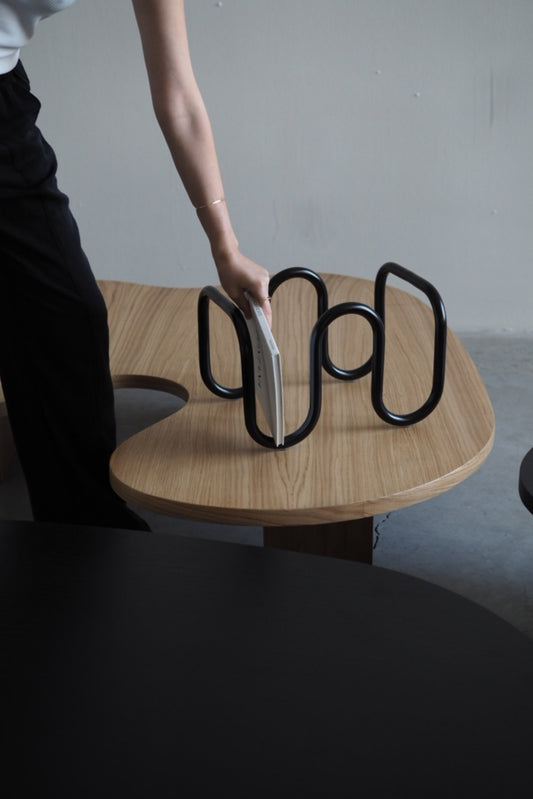 LAYER MAGAZINE RACK BLACK