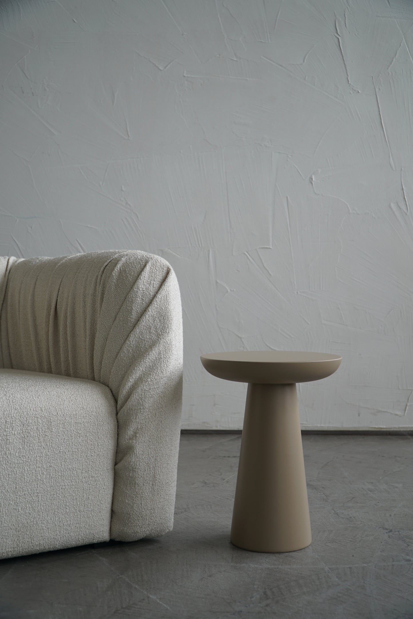 MUSHROOM SIDE TABLE-MINK COLOUR-NO:3