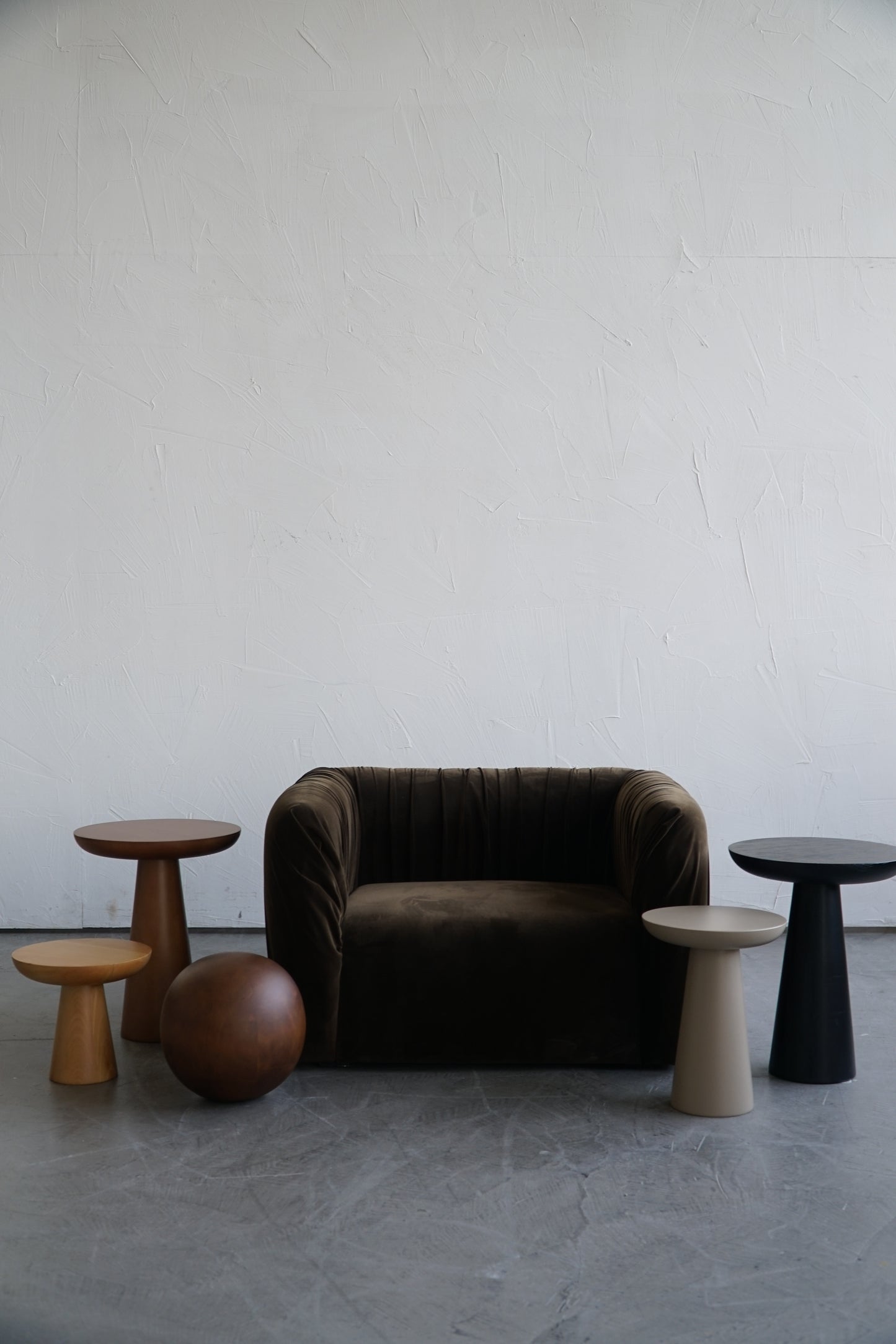 MUSHROOM SIDE TABLE-BLACK COLOUR-NO:2