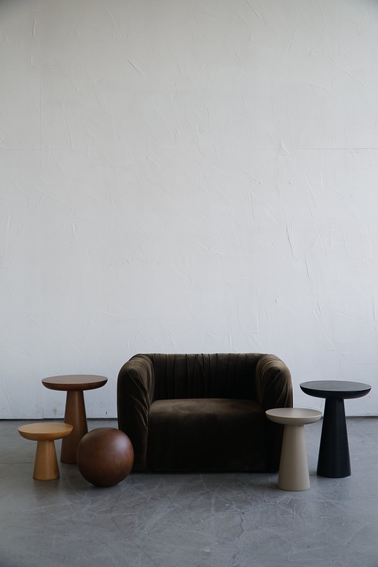 MUSHROOM SIDE TABLE-BLACK COLOUR-NO:3