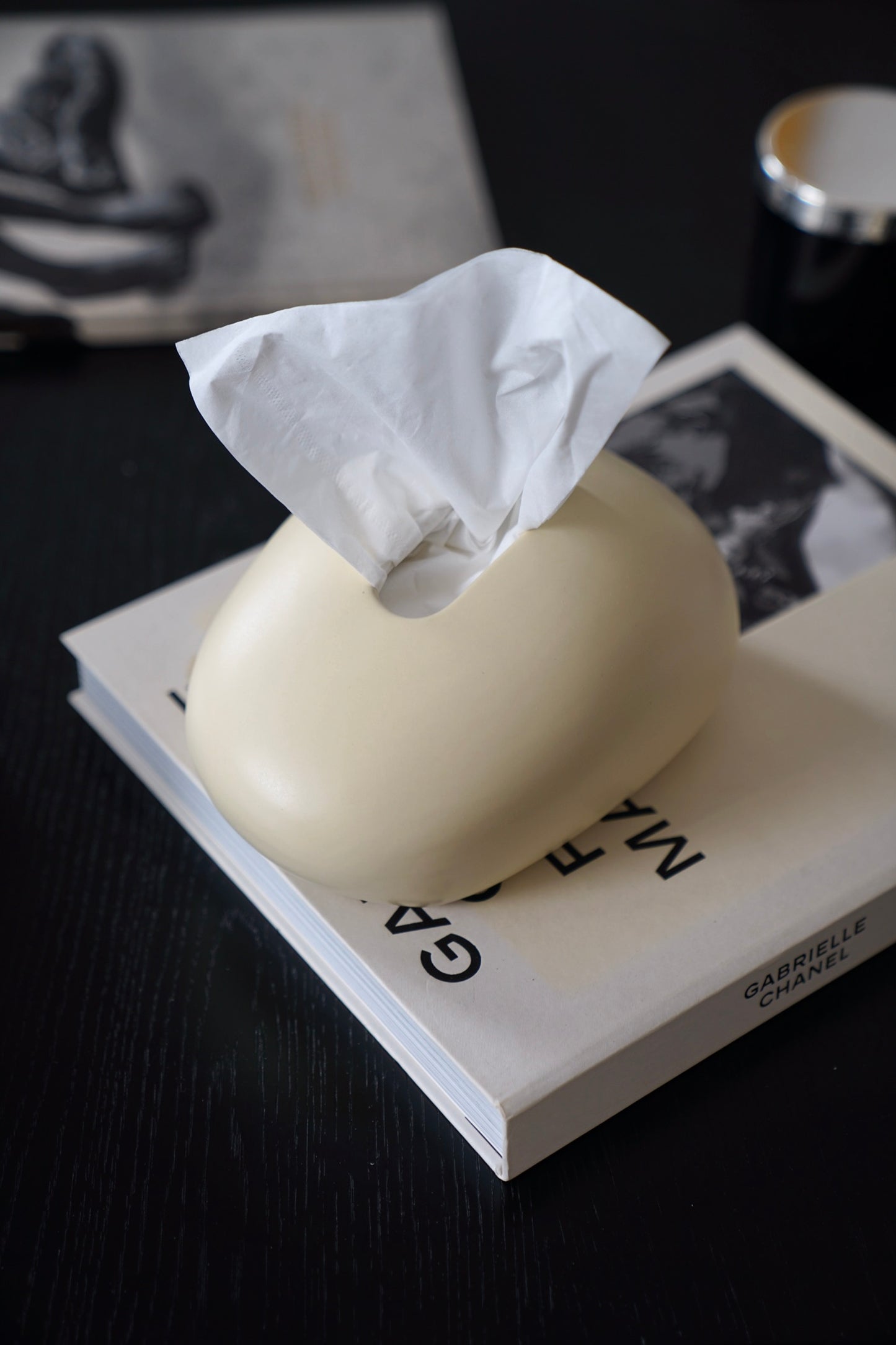 Amorphe Ceramic Decorative Tissue Holder Butter Yellow